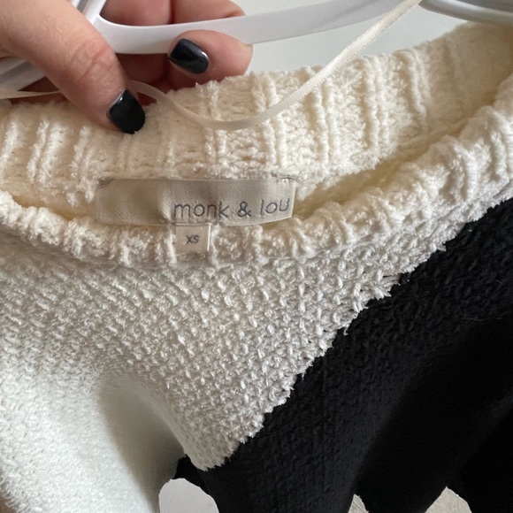 Plenty Sweater - Picture 3 of 3